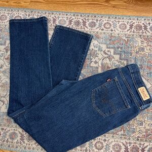 Levi's Women's 525 Straight 12M 31/32